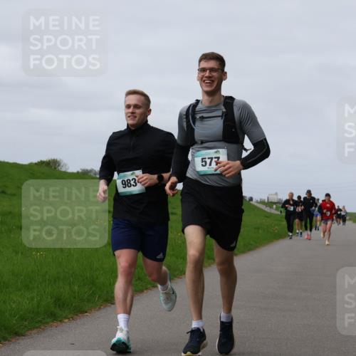 04.05.2025 - 8. Wedeler Halbmarathon Yannick Fuchs http://msf.ph/oto/7833810 04.05.2025 11:42:52 Laufen 983, 577 meine-sportfotos.de