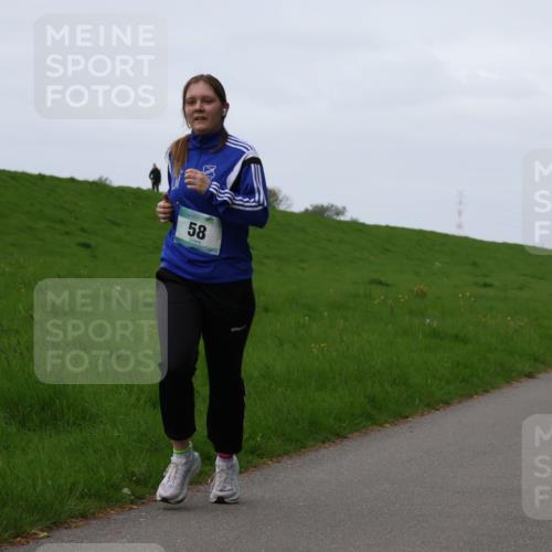 04.05.2025 - 8. Wedeler Halbmarathon Yannick Fuchs http://msf.ph/oto/7833820 04.05.2025 11:22:03 Laufen 58, 356 meine-sportfotos.de