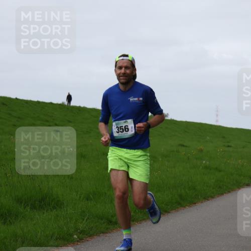 04.05.2025 - 8. Wedeler Halbmarathon Yannick Fuchs http://msf.ph/oto/7833841 04.05.2025 11:22:08 Laufen 356, 774 meine-sportfotos.de