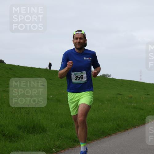 04.05.2025 - 8. Wedeler Halbmarathon Yannick Fuchs http://msf.ph/oto/7833846 04.05.2025 11:22:08 Laufen 356, 774 meine-sportfotos.de