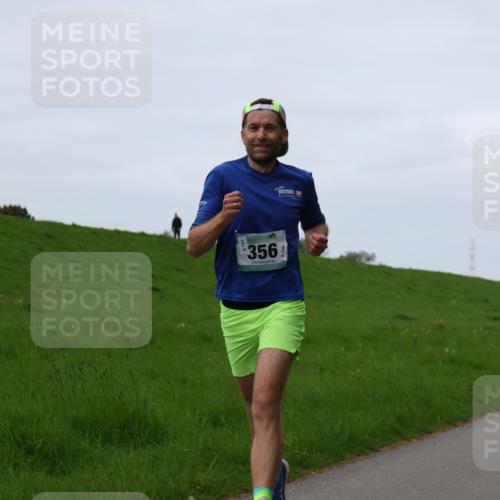 04.05.2025 - 8. Wedeler Halbmarathon Yannick Fuchs http://msf.ph/oto/7833851 04.05.2025 11:22:08 Laufen 356, 774 meine-sportfotos.de