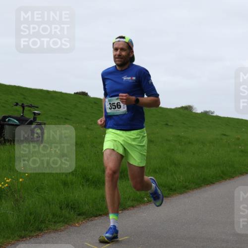 04.05.2025 - 8. Wedeler Halbmarathon Yannick Fuchs http://msf.ph/oto/7833872 04.05.2025 11:22:09 Laufen 356, 774, 692 meine-sportfotos.de