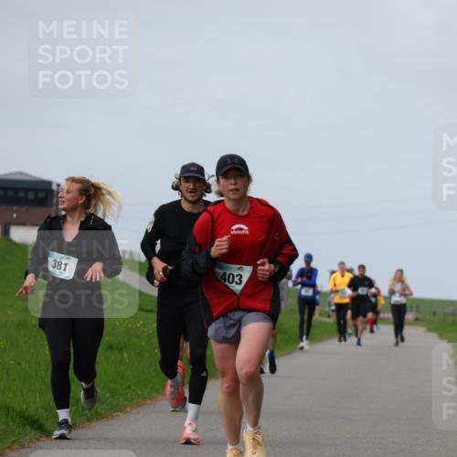 04.05.2025 - 8. Wedeler Halbmarathon Yannick Fuchs http://msf.ph/oto/7833886 04.05.2025 11:42:59 Laufen 381, 403 meine-sportfotos.de