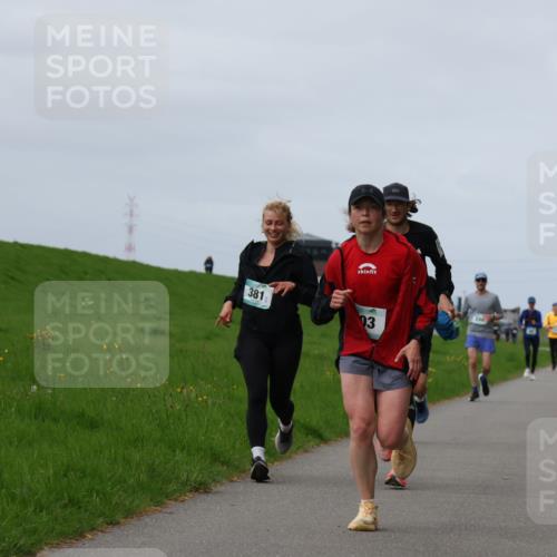 04.05.2025 - 8. Wedeler Halbmarathon Yannick Fuchs http://msf.ph/oto/7833928 04.05.2025 11:43:01 Laufen 381, 03 meine-sportfotos.de