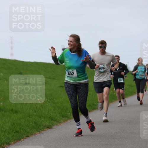 04.05.2025 - 8. Wedeler Halbmarathon Yannick Fuchs http://msf.ph/oto/7833953 04.05.2025 11:22:12 Laufen 892, 1092, 102, 1209 meine-sportfotos.de