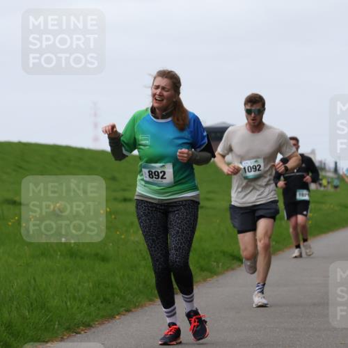 04.05.2025 - 8. Wedeler Halbmarathon Yannick Fuchs http://msf.ph/oto/7833986 04.05.2025 11:22:14 Laufen 892, 1092, 107, 1209 meine-sportfotos.de