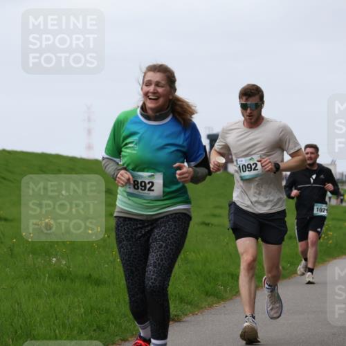 04.05.2025 - 8. Wedeler Halbmarathon Yannick Fuchs http://msf.ph/oto/7833999 04.05.2025 11:22:14 Laufen 892, 884, 1092, 1029, 1209 meine-sportfotos.de