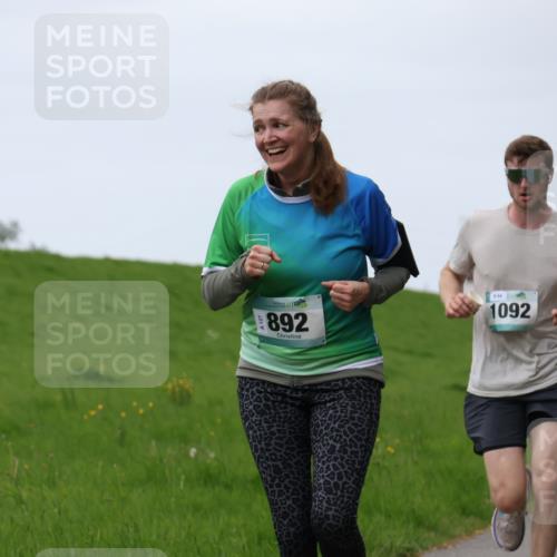 04.05.2025 - 8. Wedeler Halbmarathon Yannick Fuchs http://msf.ph/oto/7834003 04.05.2025 11:22:14 Laufen 892, 1092, 1029 meine-sportfotos.de