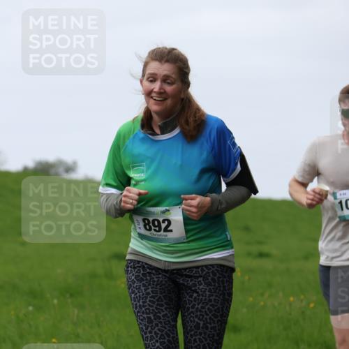 04.05.2025 - 8. Wedeler Halbmarathon Yannick Fuchs http://msf.ph/oto/7834033 04.05.2025 11:22:15 Laufen 892, 1092 meine-sportfotos.de