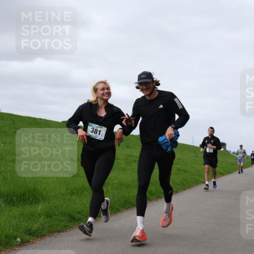 04.05.2025 - 8. Wedeler Halbmarathon Yannick Fuchs http://msf.ph/oto/7834044 04.05.2025 11:43:06 Laufen 381 meine-sportfotos.de