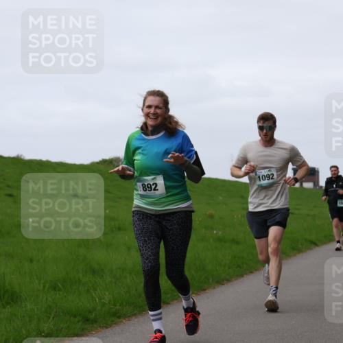 04.05.2025 - 8. Wedeler Halbmarathon Yannick Fuchs http://msf.ph/oto/7834066 04.05.2025 11:22:16 Laufen 892, 1092, 102 meine-sportfotos.de