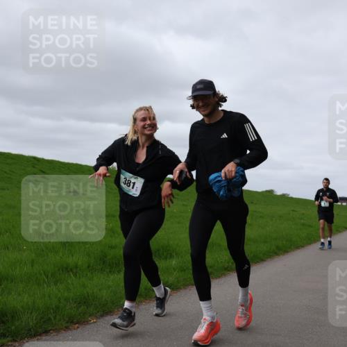 04.05.2025 - 8. Wedeler Halbmarathon Yannick Fuchs http://msf.ph/oto/7834073 04.05.2025 11:43:06 Laufen 381 meine-sportfotos.de