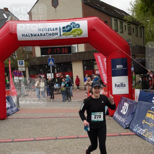 04.05.2025 - 8. Wedeler Halbmarathon Felixshl http://msf.ph/oto/7834089 04.05.2025 12:17:34 Ziel 278, 792 meine-sportfotos.de