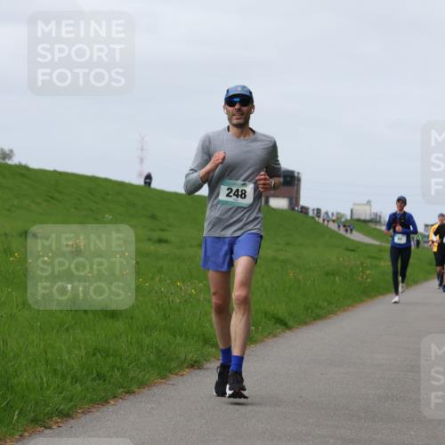 04.05.2025 - 8. Wedeler Halbmarathon Yannick Fuchs http://msf.ph/oto/7834192 04.05.2025 11:43:11 Laufen 248, 80 meine-sportfotos.de