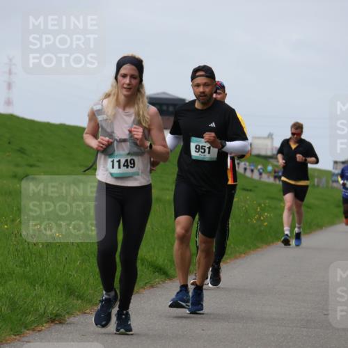 04.05.2025 - 8. Wedeler Halbmarathon Yannick Fuchs http://msf.ph/oto/7834386 04.05.2025 11:43:23 Laufen 1149, 951, 1129 meine-sportfotos.de