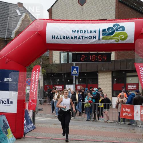 04.05.2025 - 8. Wedeler Halbmarathon Felixshl http://msf.ph/oto/7834422 04.05.2025 12:18:52 Ziel 377 meine-sportfotos.de
