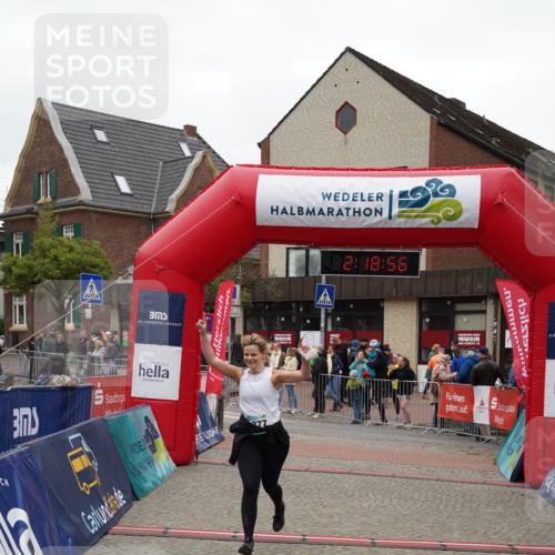 04.05.2025 - 8. Wedeler Halbmarathon Felixshl http://msf.ph/oto/7834462 04.05.2025 12:18:54 Ziel 377 meine-sportfotos.de