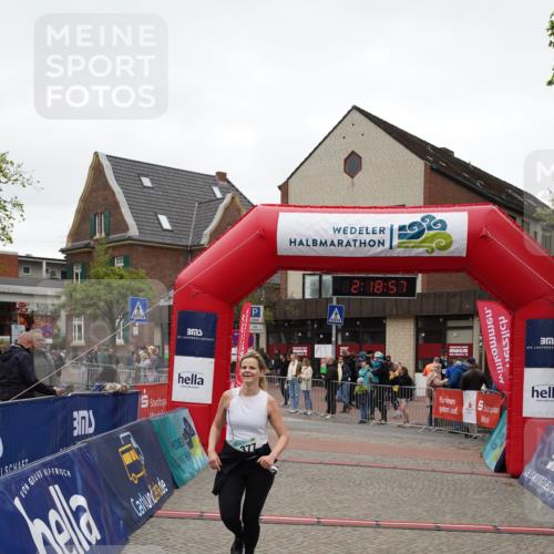 04.05.2025 - 8. Wedeler Halbmarathon Felixshl http://msf.ph/oto/7834491 04.05.2025 12:18:54 Ziel 377 meine-sportfotos.de