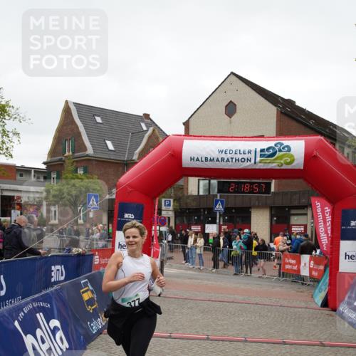 04.05.2025 - 8. Wedeler Halbmarathon Felixshl http://msf.ph/oto/7834523 04.05.2025 12:18:55 Ziel 377 meine-sportfotos.de