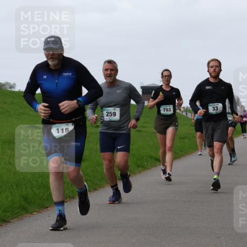 04.05.2025 - 8. Wedeler Halbmarathon Yannick Fuchs http://msf.ph/oto/7834550 04.05.2025 11:22:42 Laufen 115, 259, 134, 793, 33 meine-sportfotos.de