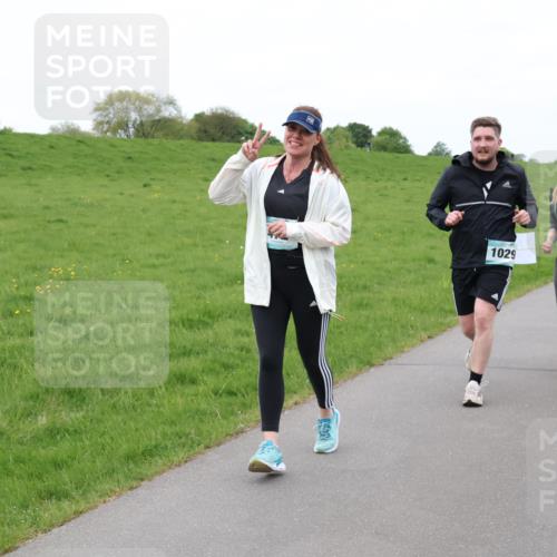 04.05.2025 - 8. Wedeler Halbmarathon Lena Gebhardt http://msf.ph/oto/7834559 04.05.2025 11:24:41 Laufen 1029, 1209, 1128 meine-sportfotos.de