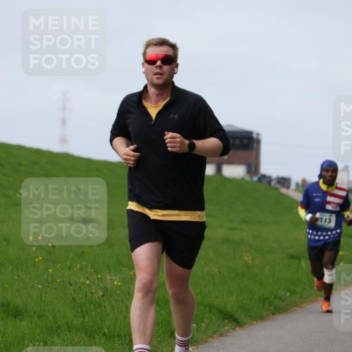 04.05.2025 - 8. Wedeler Halbmarathon Yannick Fuchs http://msf.ph/oto/7834582 04.05.2025 11:43:33 Laufen 1129 meine-sportfotos.de