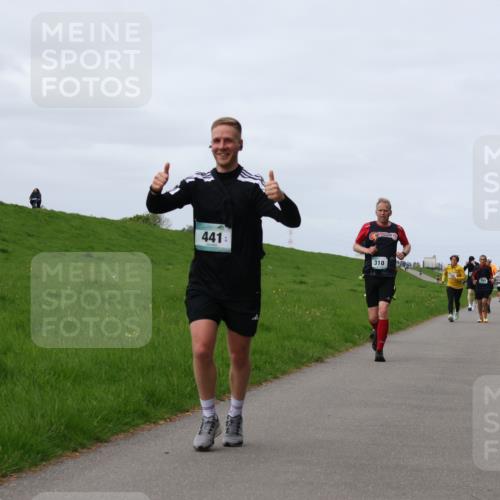 04.05.2025 - 8. Wedeler Halbmarathon Yannick Fuchs http://msf.ph/oto/7834774 04.05.2025 11:43:46 Laufen 441, 310 meine-sportfotos.de