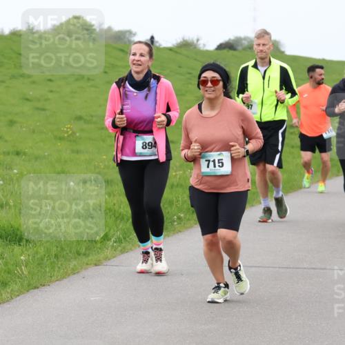 04.05.2025 - 8. Wedeler Halbmarathon Lena Gebhardt http://msf.ph/oto/7834805 04.05.2025 11:25:21 Laufen 894, 6, 10, 508, 715 meine-sportfotos.de