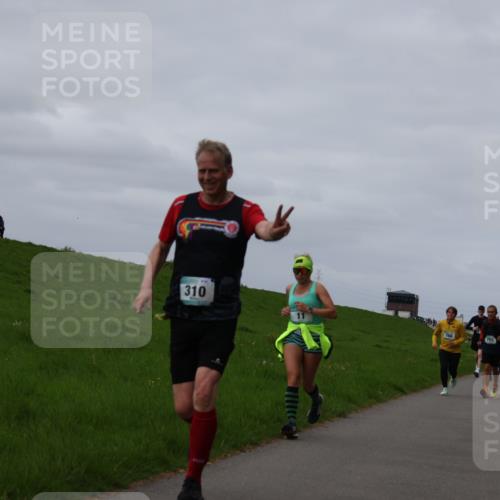 04.05.2025 - 8. Wedeler Halbmarathon Yannick Fuchs http://msf.ph/oto/7834829 04.05.2025 11:43:50 Laufen 310 meine-sportfotos.de