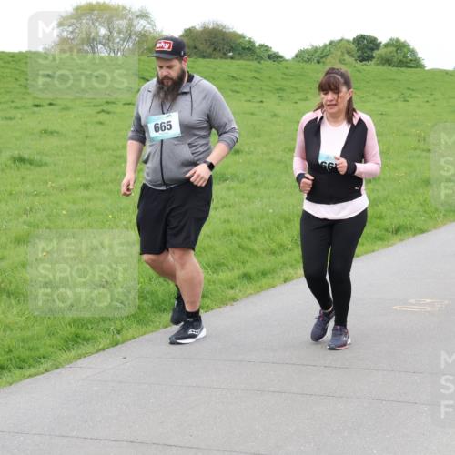 04.05.2025 - 8. Wedeler Halbmarathon Lena Gebhardt http://msf.ph/oto/7834923 04.05.2025 11:25:47 Laufen 665 meine-sportfotos.de