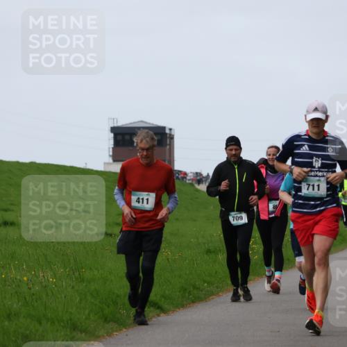 04.05.2025 - 8. Wedeler Halbmarathon Yannick Fuchs http://msf.ph/oto/7834941 04.05.2025 11:22:55 Laufen 411, 709, 89, 711, 715 meine-sportfotos.de