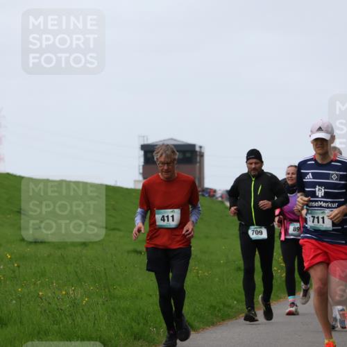 04.05.2025 - 8. Wedeler Halbmarathon Yannick Fuchs http://msf.ph/oto/7834948 04.05.2025 11:22:55 Laufen 411, 709, 89, 711 meine-sportfotos.de