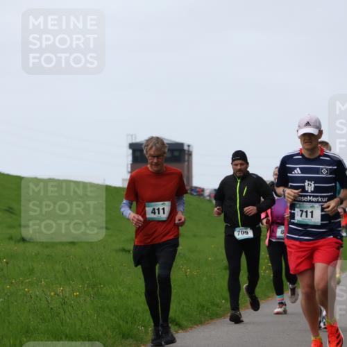 04.05.2025 - 8. Wedeler Halbmarathon Yannick Fuchs http://msf.ph/oto/7834951 04.05.2025 11:22:55 Laufen 411, 709, 8, 711 meine-sportfotos.de