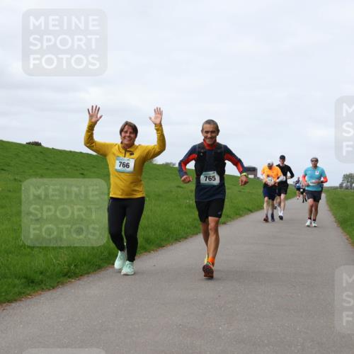 04.05.2025 - 8. Wedeler Halbmarathon Yannick Fuchs http://msf.ph/oto/7834979 04.05.2025 11:43:57 Laufen 766, 765 meine-sportfotos.de