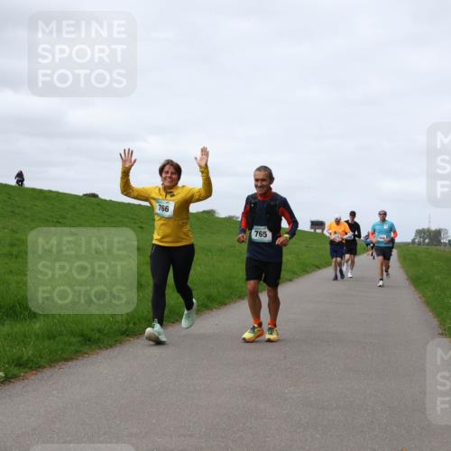 04.05.2025 - 8. Wedeler Halbmarathon Yannick Fuchs http://msf.ph/oto/7834988 04.05.2025 11:43:57 Laufen 766, 765 meine-sportfotos.de