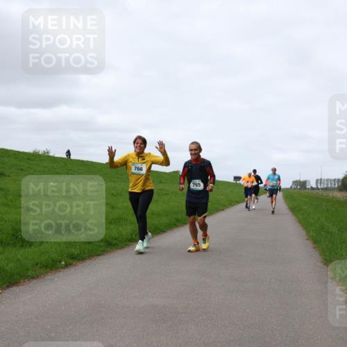 04.05.2025 - 8. Wedeler Halbmarathon Yannick Fuchs http://msf.ph/oto/7835000 04.05.2025 11:43:58 Laufen 766, 765 meine-sportfotos.de