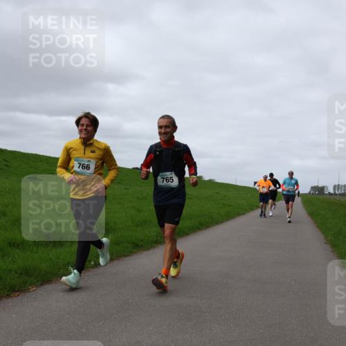 04.05.2025 - 8. Wedeler Halbmarathon Yannick Fuchs http://msf.ph/oto/7835014 04.05.2025 11:43:58 Laufen 766, 765 meine-sportfotos.de
