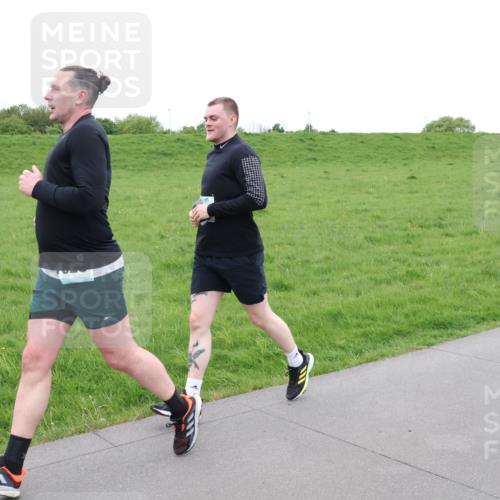 04.05.2025 - 8. Wedeler Halbmarathon Lena Gebhardt http://msf.ph/oto/7835079 04.05.2025 11:26:14 Laufen  meine-sportfotos.de