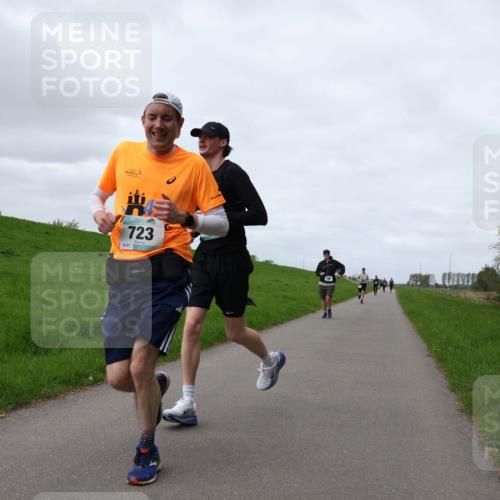 04.05.2025 - 8. Wedeler Halbmarathon Yannick Fuchs http://msf.ph/oto/7835143 04.05.2025 11:44:03 Laufen 51, 723 meine-sportfotos.de