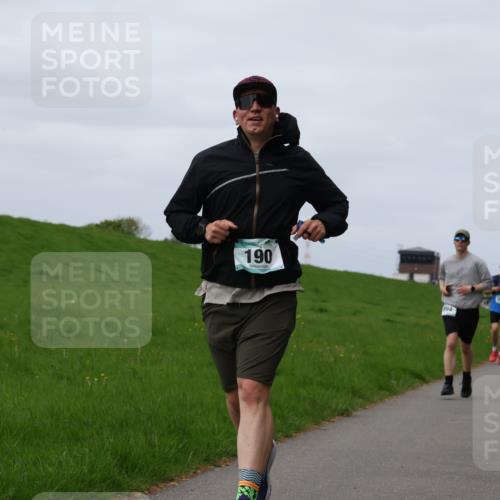 04.05.2025 - 8. Wedeler Halbmarathon Yannick Fuchs http://msf.ph/oto/7835152 04.05.2025 11:44:06 Laufen 190, 994 meine-sportfotos.de
