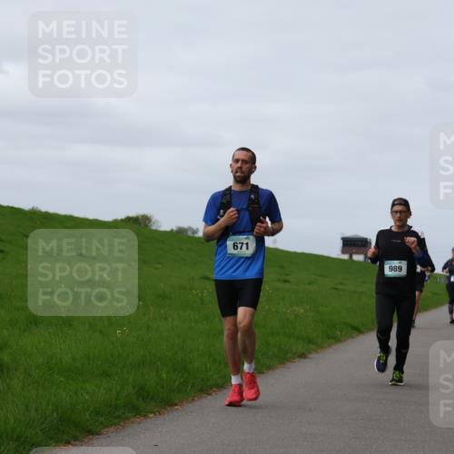 04.05.2025 - 8. Wedeler Halbmarathon Yannick Fuchs http://msf.ph/oto/7835211 04.05.2025 11:44:15 Laufen 671, 989 meine-sportfotos.de
