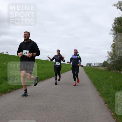 04.05.2025 - 8. Wedeler Halbmarathon Yannick Fuchs http://msf.ph/oto/7835453 04.05.2025 11:44:24 Laufen 420, 590 meine-sportfotos.de