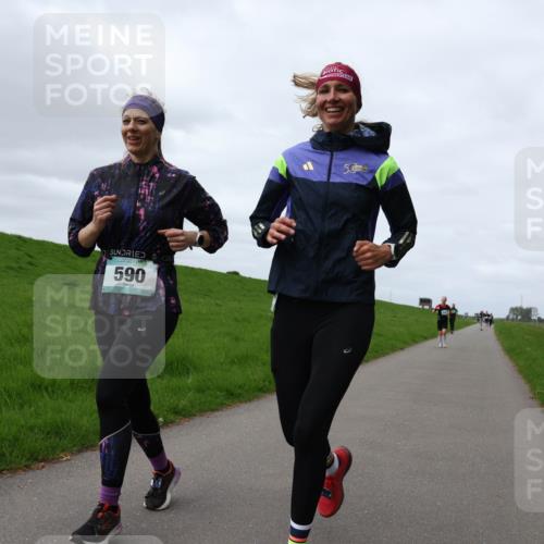 04.05.2025 - 8. Wedeler Halbmarathon Yannick Fuchs http://msf.ph/oto/7835482 04.05.2025 11:44:26 Laufen 590, 5 meine-sportfotos.de