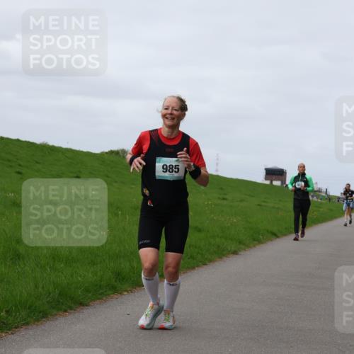 04.05.2025 - 8. Wedeler Halbmarathon Yannick Fuchs http://msf.ph/oto/7835531 04.05.2025 11:44:31 Laufen 985 meine-sportfotos.de