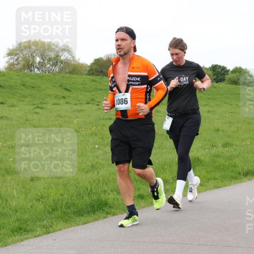 04.05.2025 - 8. Wedeler Halbmarathon Lena Gebhardt http://msf.ph/oto/7835534 04.05.2025 11:27:49 Laufen 1086, 604 meine-sportfotos.de