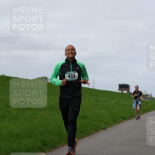 04.05.2025 - 8. Wedeler Halbmarathon Yannick Fuchs http://msf.ph/oto/7835590 04.05.2025 11:44:37 Laufen 432 meine-sportfotos.de
