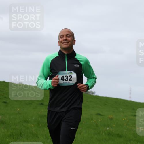 04.05.2025 - 8. Wedeler Halbmarathon Yannick Fuchs http://msf.ph/oto/7835619 04.05.2025 11:44:37 Laufen 432 meine-sportfotos.de