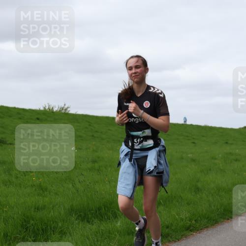 04.05.2025 - 8. Wedeler Halbmarathon Yannick Fuchs http://msf.ph/oto/7835654 04.05.2025 11:44:45 Laufen 55 meine-sportfotos.de