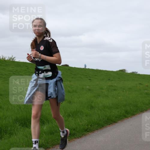 04.05.2025 - 8. Wedeler Halbmarathon Yannick Fuchs http://msf.ph/oto/7835660 04.05.2025 11:44:45 Laufen 568 meine-sportfotos.de