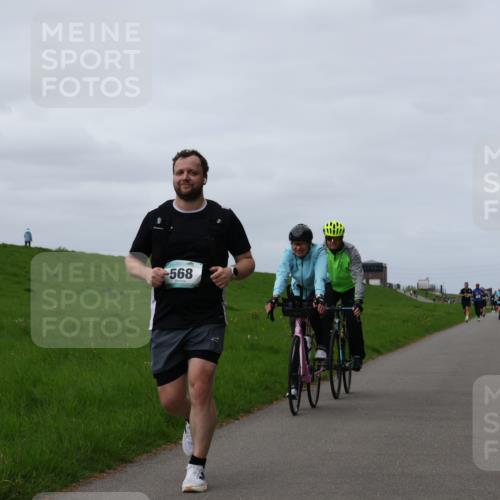 04.05.2025 - 8. Wedeler Halbmarathon Yannick Fuchs http://msf.ph/oto/7835669 04.05.2025 11:44:47 Laufen 568 meine-sportfotos.de
